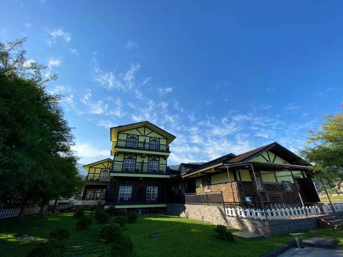 Luxembourg Hills Homestay Джиаоси Екстериор снимка