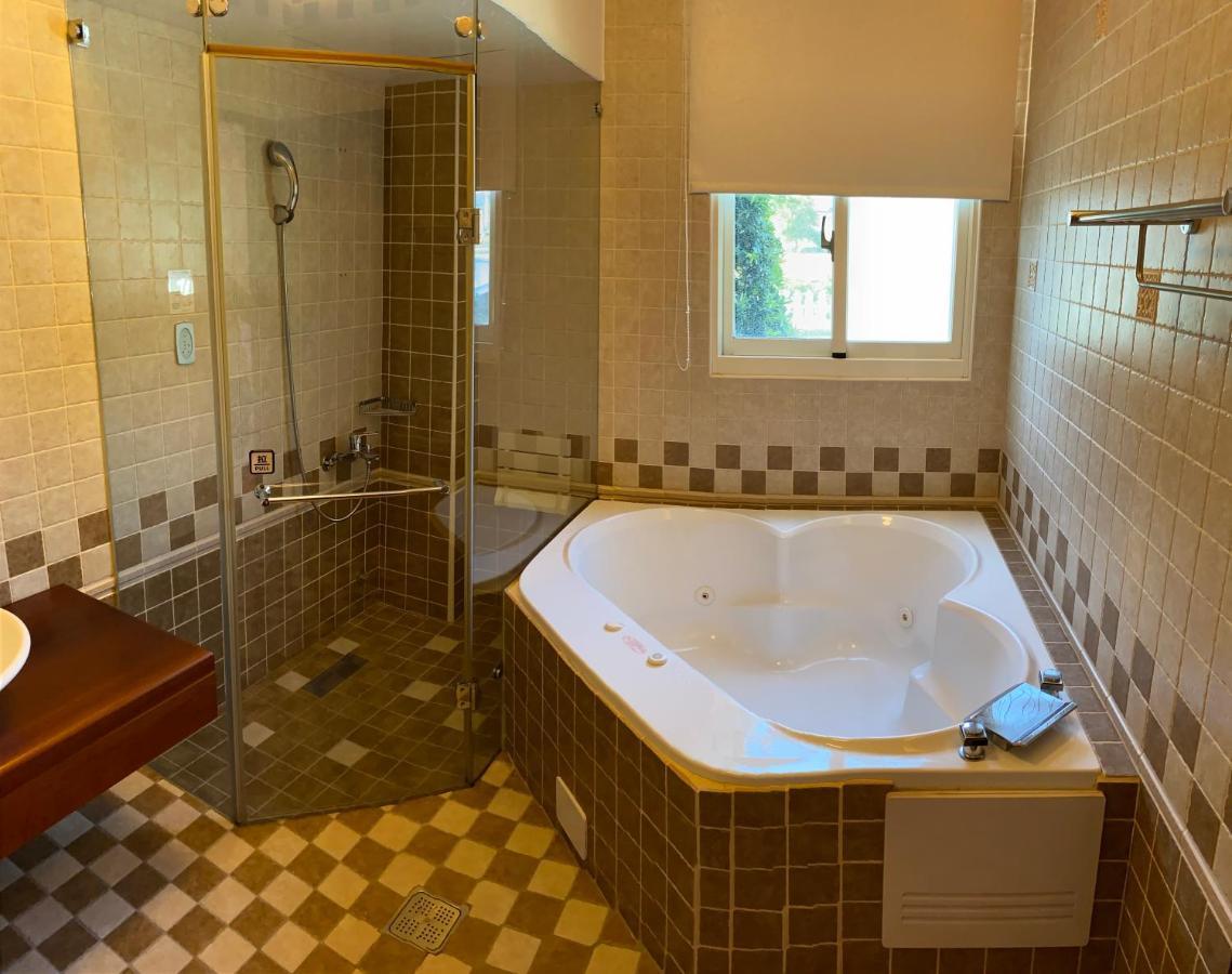 Luxembourg Hills Homestay Джиаоси Екстериор снимка