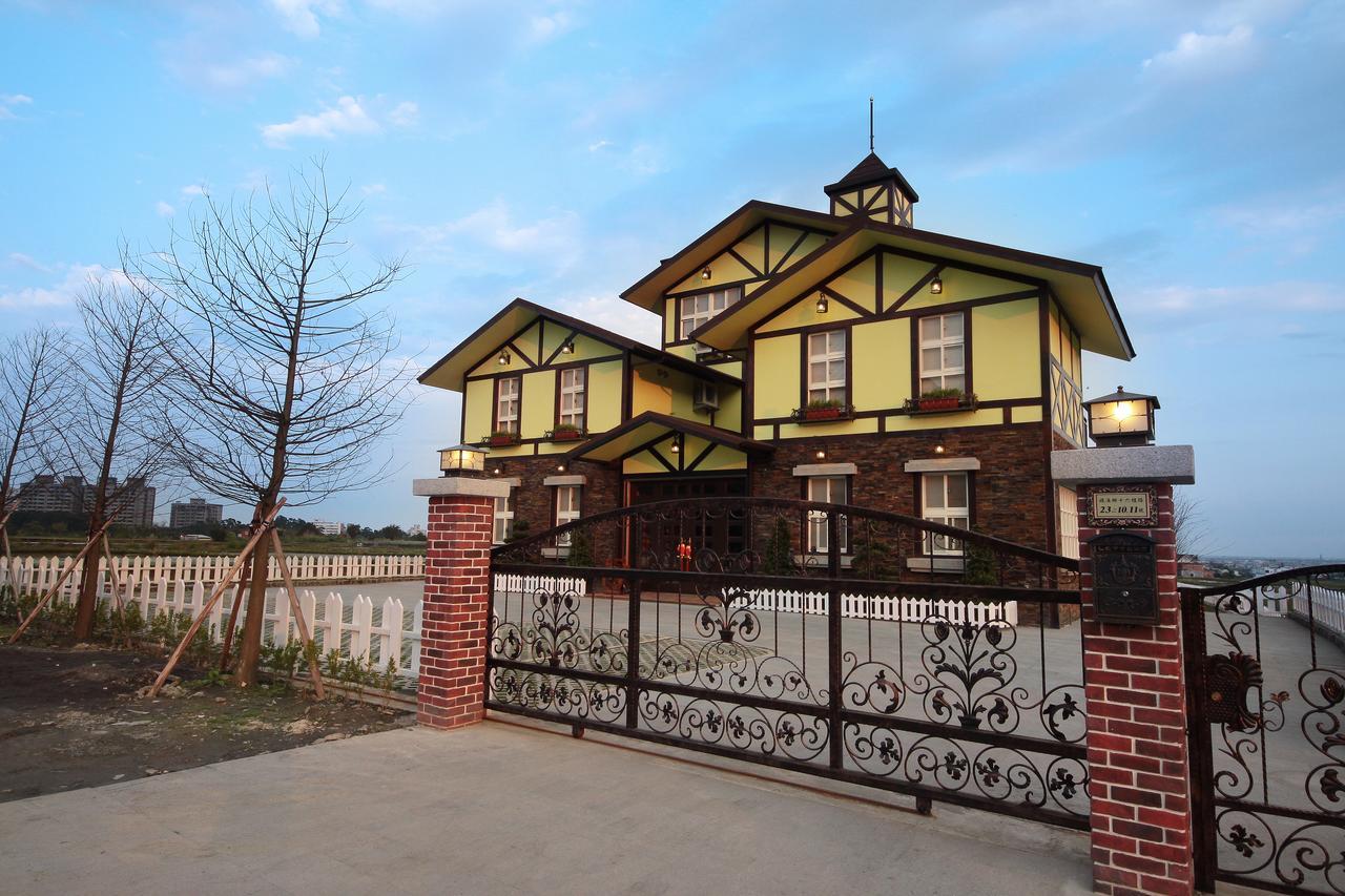 Luxembourg Hills Homestay Джиаоси Екстериор снимка