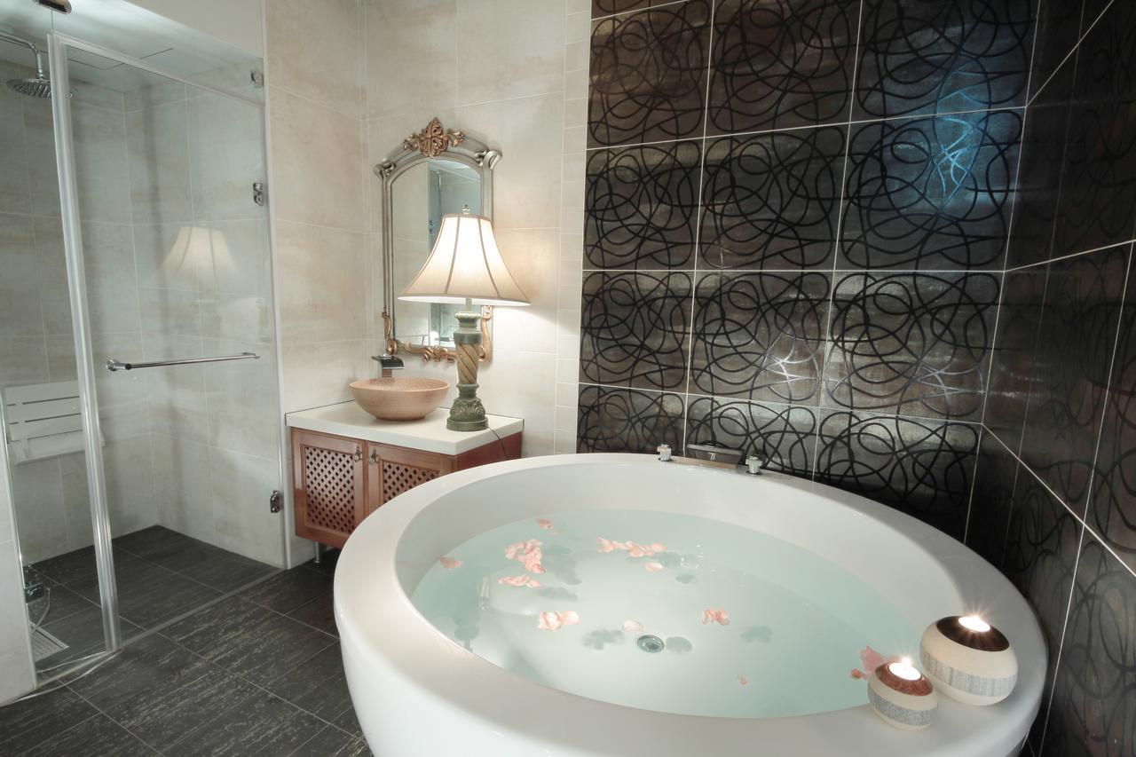 Luxembourg Hills Homestay Джиаоси Екстериор снимка